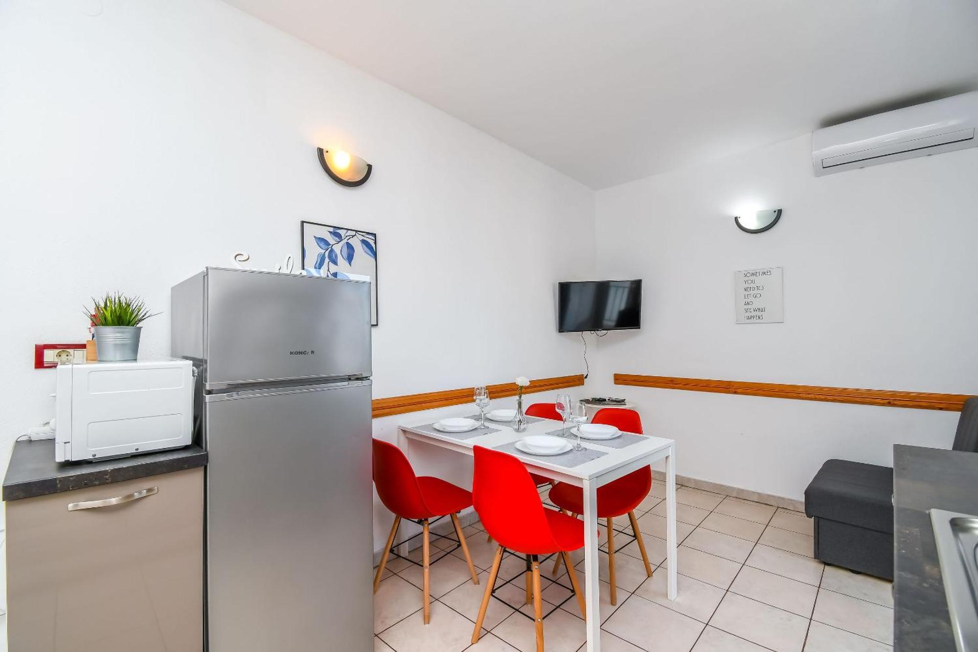 Apartment Mara โตรกีร์ ภายนอก รูปภาพ
