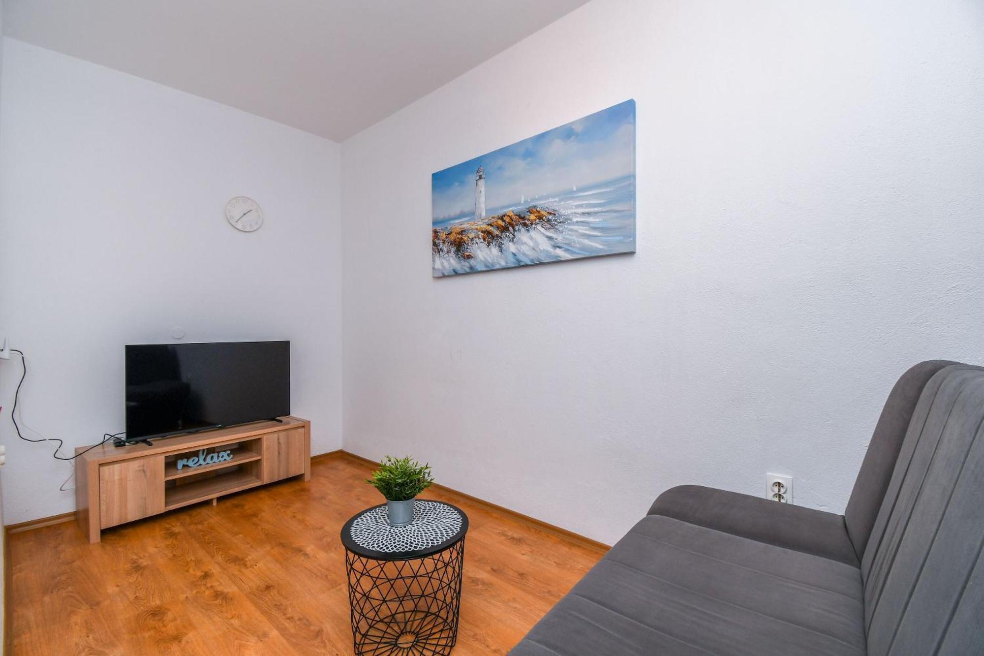 Apartment Mara โตรกีร์ ภายนอก รูปภาพ