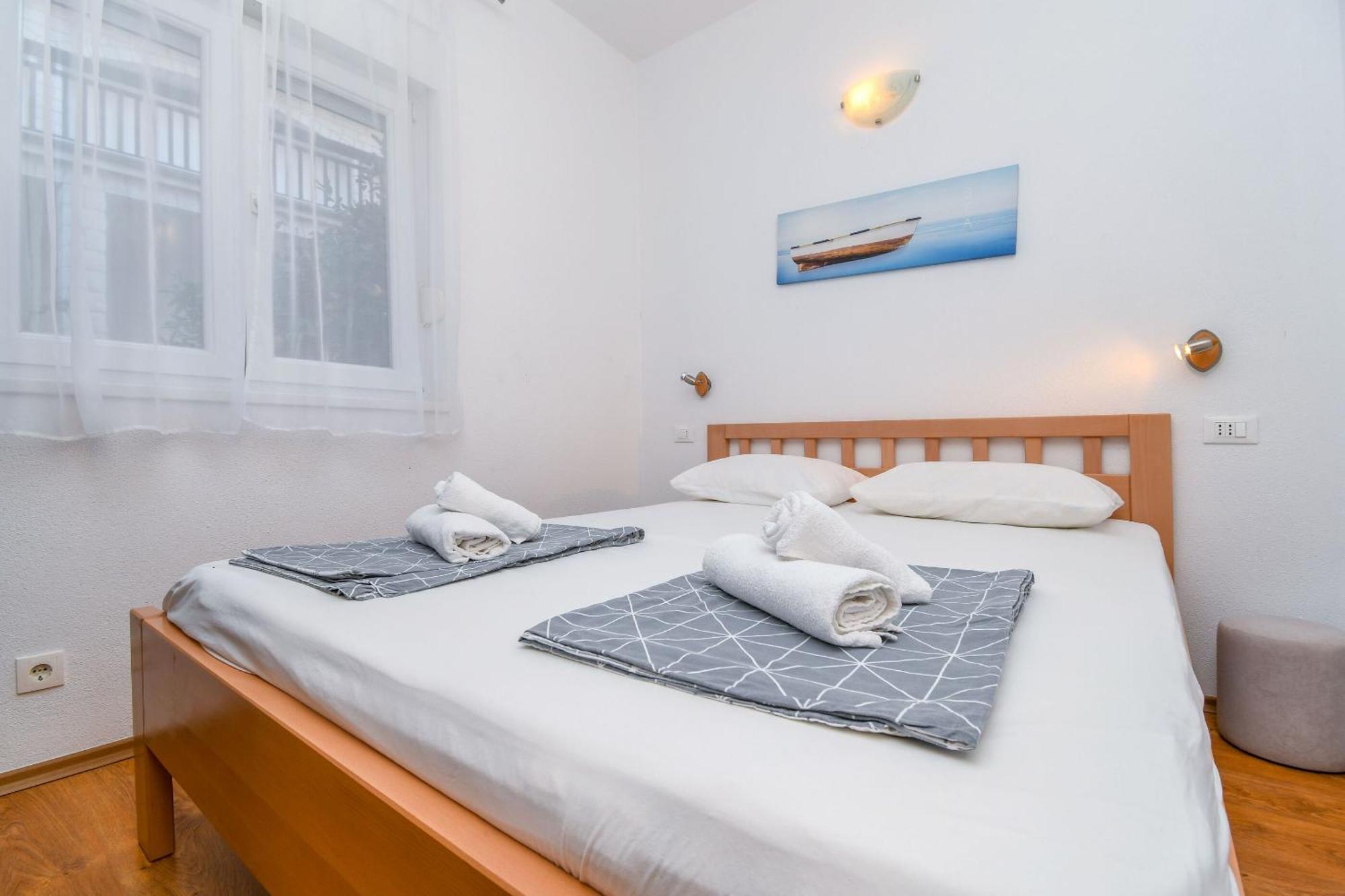 Apartment Mara โตรกีร์ ภายนอก รูปภาพ