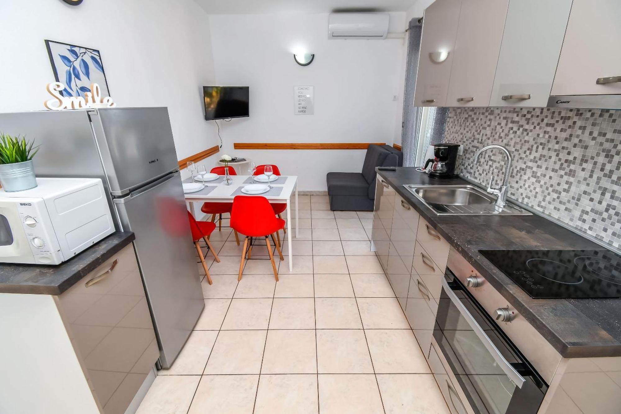 Apartment Mara โตรกีร์ ภายนอก รูปภาพ